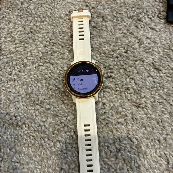 Garmin Fenix 6s - Picture 4 of 6